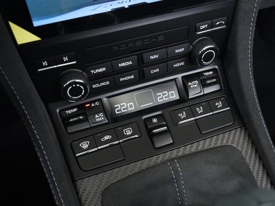 صورة مصغرة 28 لـ 2025 Porsche 718 SPYDER