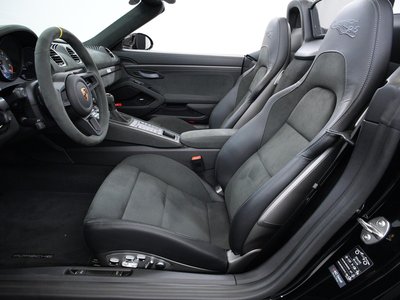 صورة 2 لـ 2025 Porsche 718 SPYDER