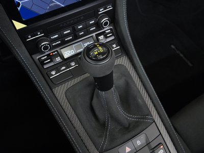 صورة مصغرة 30 لـ 2025 Porsche 718 SPYDER