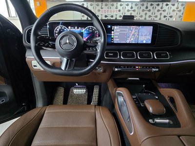 MERCEDES-BENZ GLS - 7