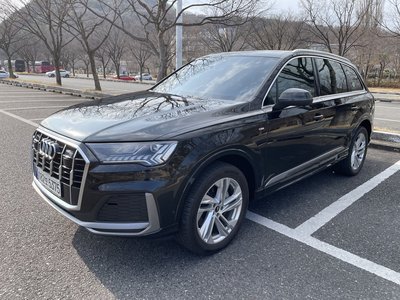 AUDI Q7 - 9