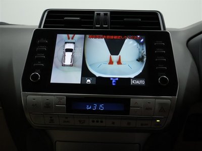 TOYOTA LAND CRUISER PRADO - 9