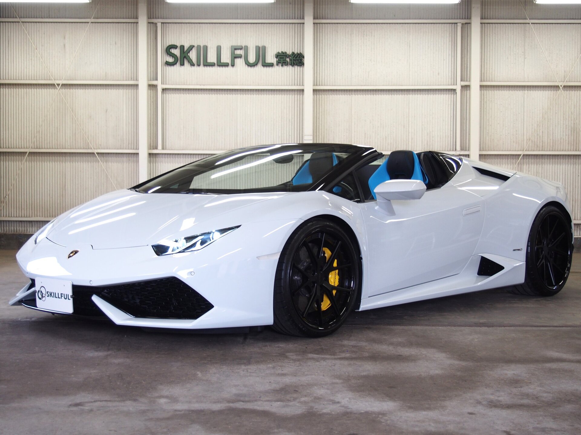 LAMBORGHINI HURACAN SPYDER - View 1