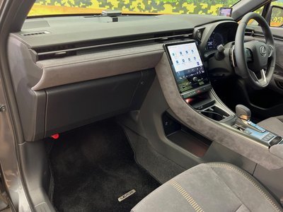 2025 Lexus LBX 缩略图 42