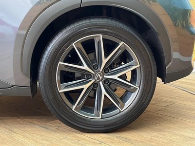 2025 Lexus LBX 缩略图 40