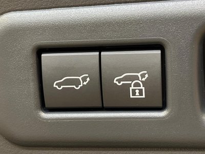 2025 Lexus LBX 缩略图 35
