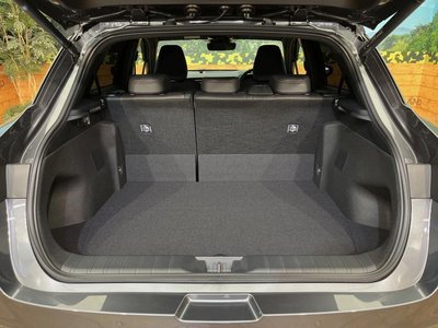2025 Lexus LBX 照片 12