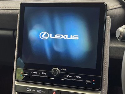 2025 Lexus LBX 缩略图 24