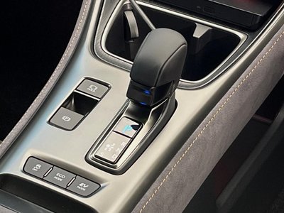2025 Lexus LBX 缩略图 50