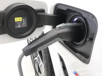 2025 BMW I4 缩略图 32