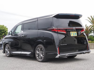 TOYOTA VELLFIRE - 6