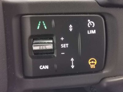 2023 LAND Rover DEFENDER 照片 8