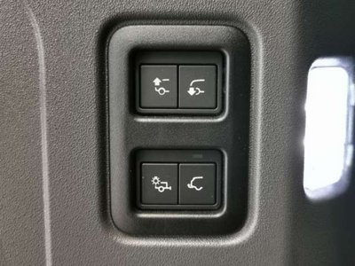 2023 LAND Rover DEFENDER 照片 3