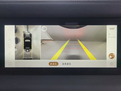 LAND ROVER DEFENDER - 8