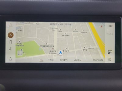 LAND ROVER DEFENDER - 4