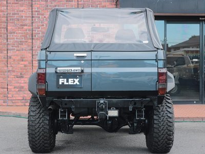 TOYOTA LAND CRUISER 70 - 4