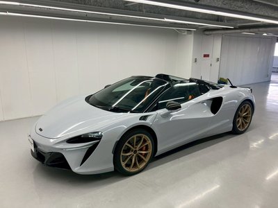 MCLAREN ARTURA SPIDER - 2
