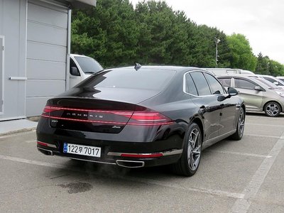 2024 Genesis G90 (RS4) photo 3