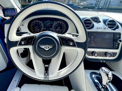 BENTLEY BENTAYGA - 10