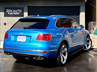 BENTLEY BENTAYGA - 6