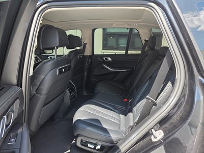 صورة 8 لـ 2025 BMW X5