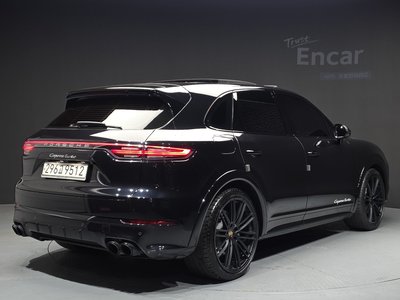 PORSCHE CAYENNE - 3