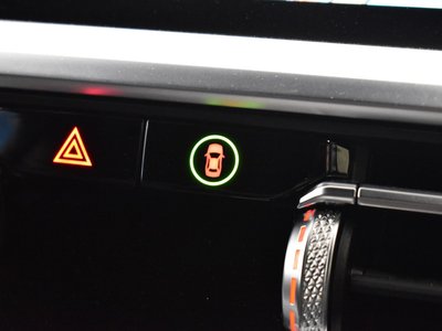 صورة مصغرة 31 لـ 2021 BMW M4 COUPE