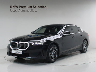 BMW 5 SERIES - 1