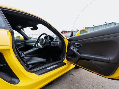 2013 Porsche CAYMAN thumbnail 29
