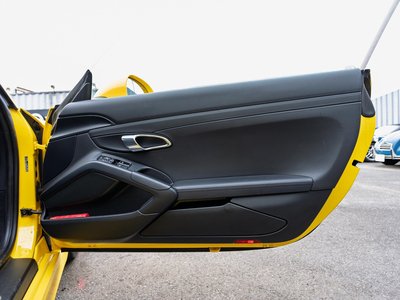 2013 Porsche CAYMAN thumbnail 26