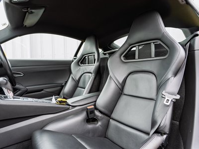 2013 Porsche CAYMAN thumbnail 23
