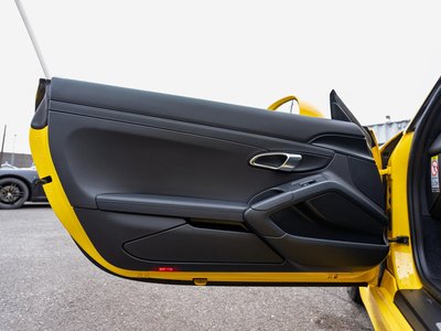 2013 Porsche CAYMAN thumbnail 25