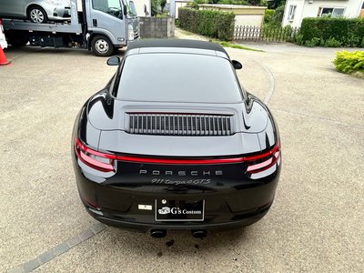 PORSCHE 911 - 8