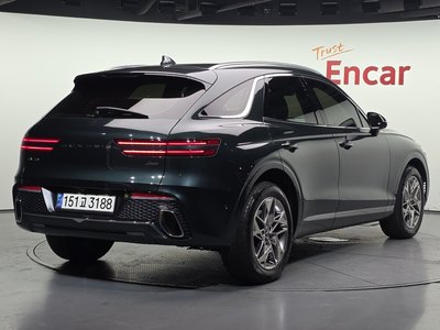صورة 4 لـ 2021 Genesis GV70