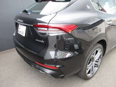 صورة 8 لـ 2021 Maserati LEVANTE