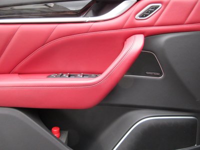 صورة مصغرة 25 لـ 2021 Maserati LEVANTE