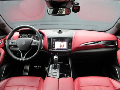 صورة مصغرة 13 لـ 2021 Maserati LEVANTE