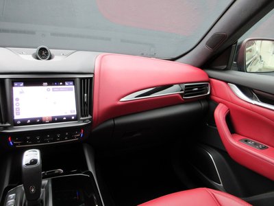 صورة مصغرة 22 لـ 2021 Maserati LEVANTE
