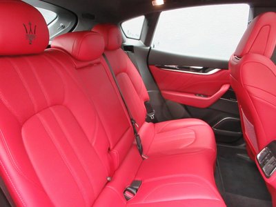 صورة مصغرة 18 لـ 2021 Maserati LEVANTE