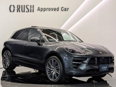 PORSCHE MACAN - 1