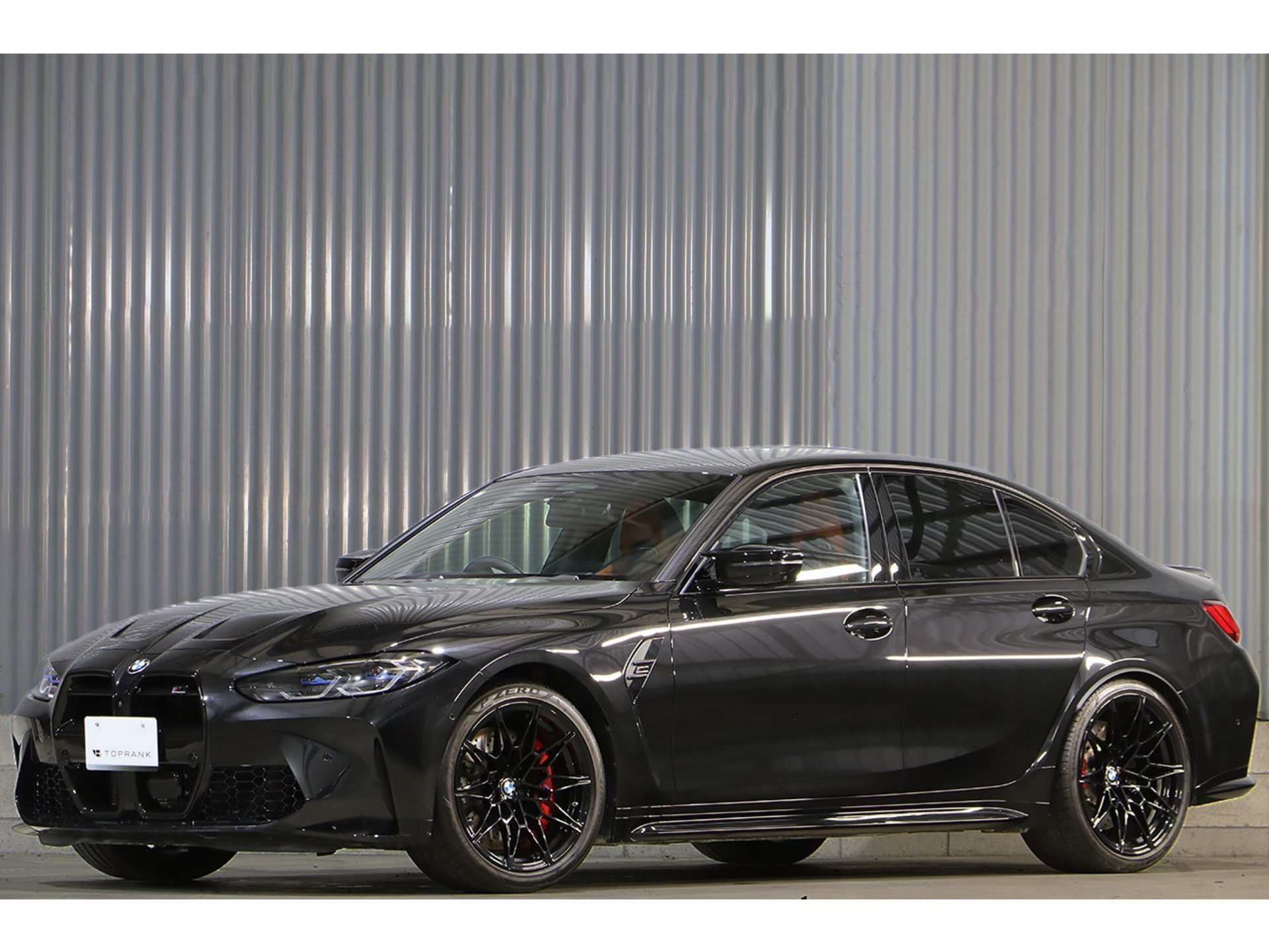 BMW M3 SEDAN - View 1