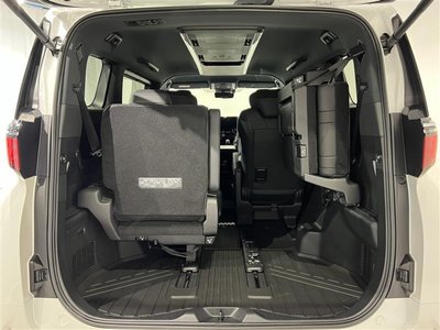 2025 Toyota ALPHARD 缩略图 33