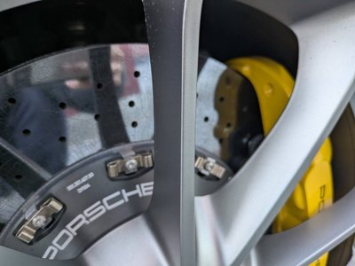 PORSCHE 911 - 4