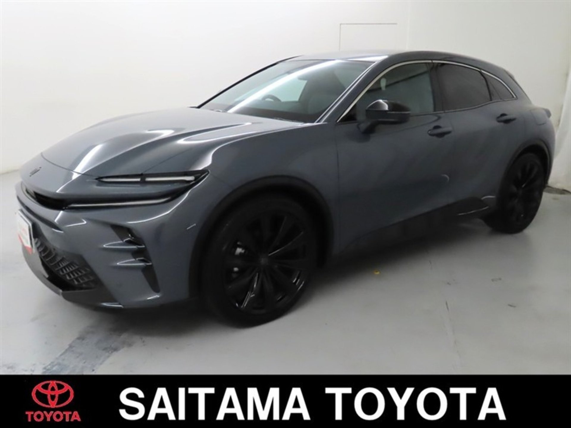 TOYOTA CROWN SPORT - View 1