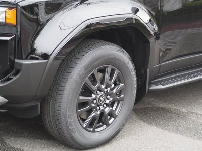 TOYOTA LAND CRUISER 250 - 8