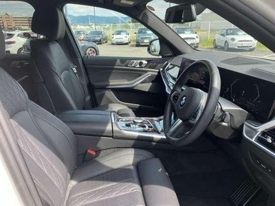 2025 BMW X5 照片 2