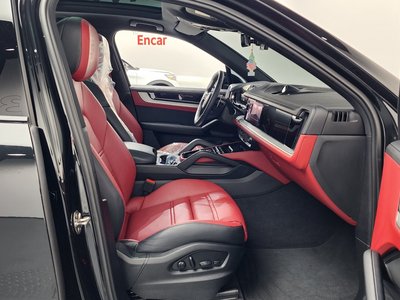 2024 Porsche CAYENNE 缩略图 16