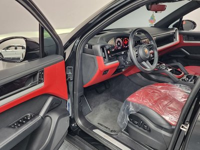 2024 Porsche CAYENNE 缩略图 13