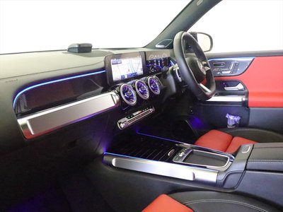 2025 Mercedes-BENZ GLB — миниатюра 21