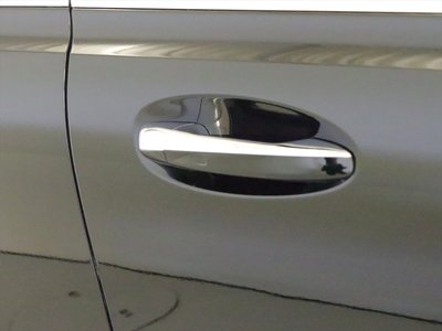 2025 Mercedes-BENZ GLB — миниатюра 12